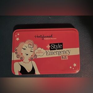 Hollywood Fashion Secrets - Style Emergency Kit